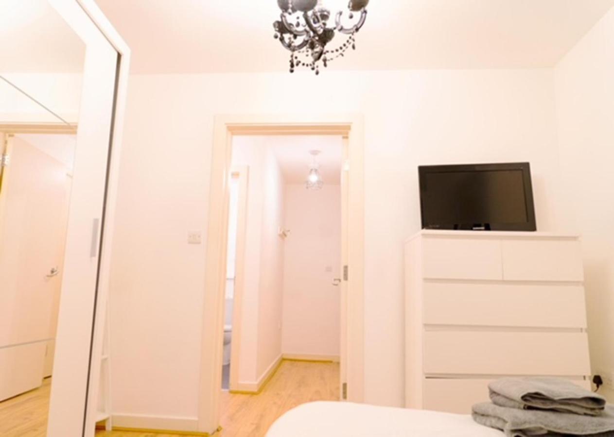 1 Bed - Sleeps 2 - 7 Min Walk To Hackney Station Londres